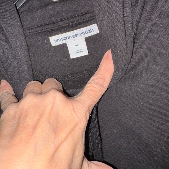 Amazon Essentials size XL black hoodie - Picture 2 of 2